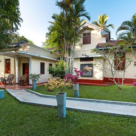 Chandra Villa - LEVEL 1 CERTIFIED Bentota Esterno foto